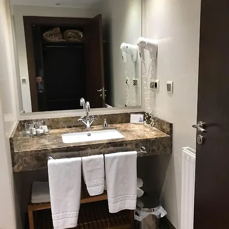 Entredos 3*